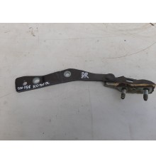 Петля двери багажника (правая)