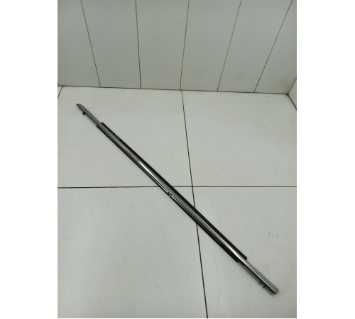 Уплотнитель стекла передний левый (наружный)