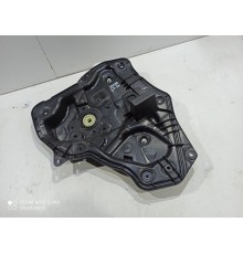 Стеклоподъемник (задний правый)