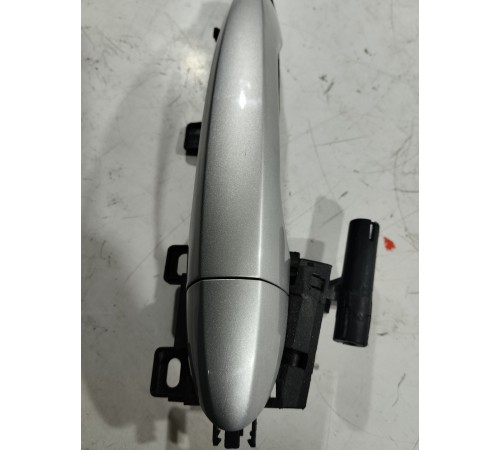 Ручка двери (задняя левая внешняя)