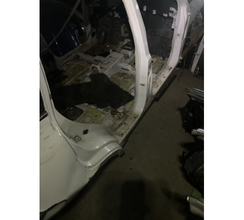 Порог со стойкой (правый)