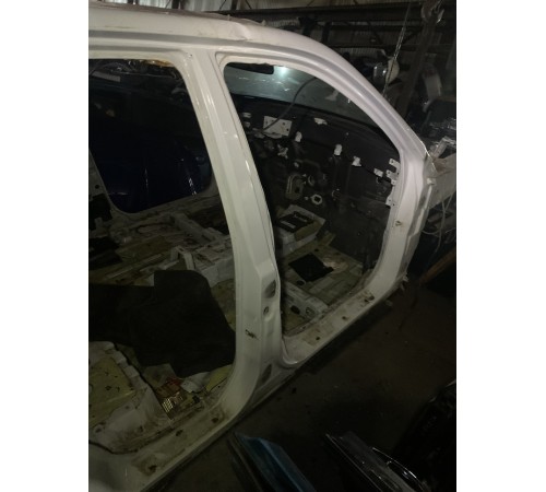 Порог со стойкой (правый)