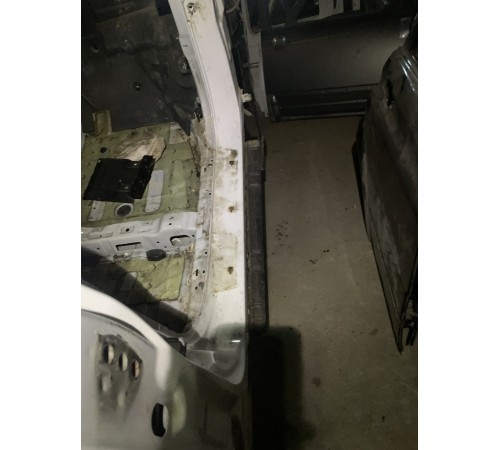 Порог со стойкой (правый)