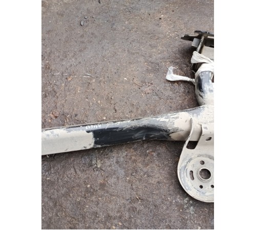 Балка подвески (подрамник) задняя