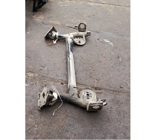 Балка подвески (подрамник) задняя