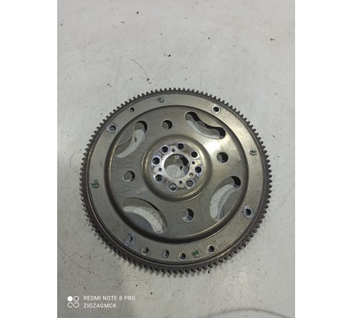 Маховик двигателя