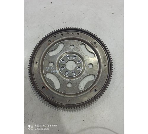 Маховик двигателя