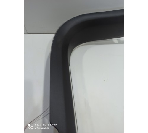 Накладка порога (передняя правая)