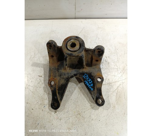 Кронштейн крепление рессоры передний правый
