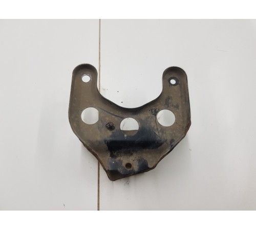 Кронштейн запасного колеса