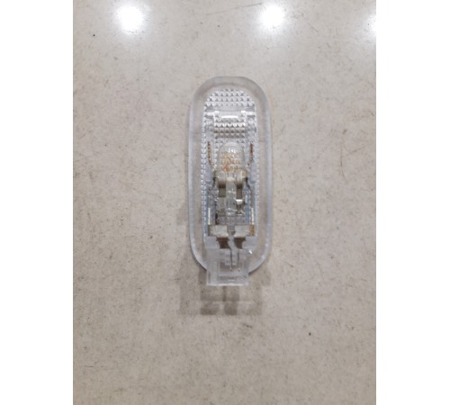 Плафон солнцезащитного козырька левый