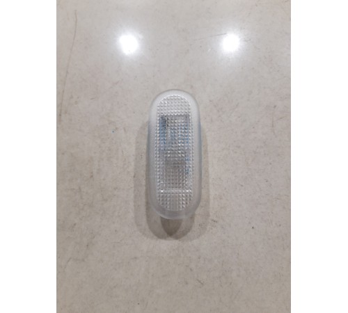 Плафон солнцезащитного козырька левый