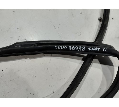 Уплотнитель двери(задний левый)