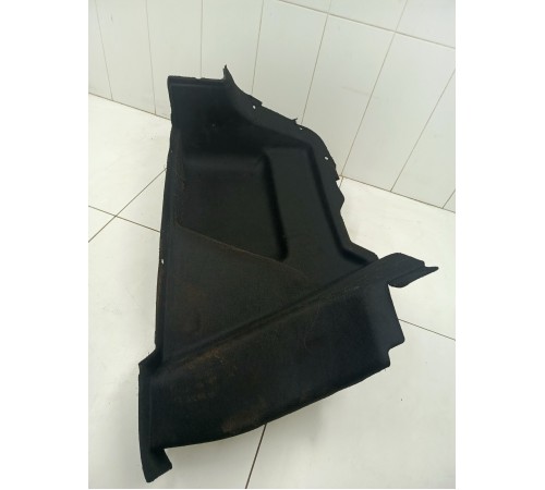 Обшивка багажника левая