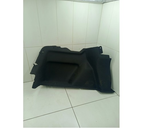 Обшивка багажника левая