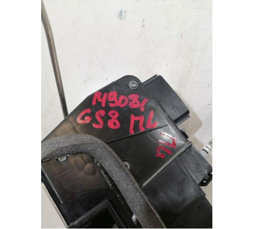 Замок двери передний левый