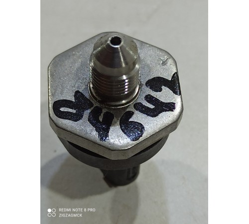 Датчик давления топлива