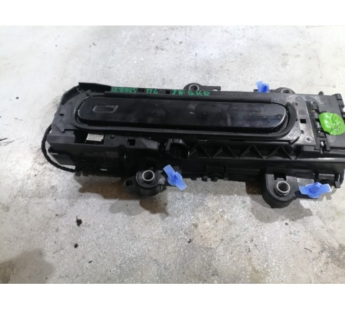 Ручка двери передняя левая внешняя