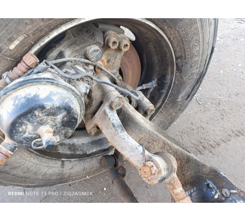 Передняя ось в сборе