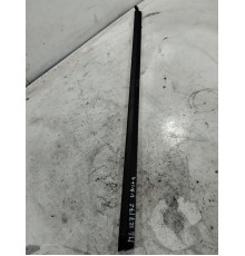 Уплотнитель стекла передний левый внутренний