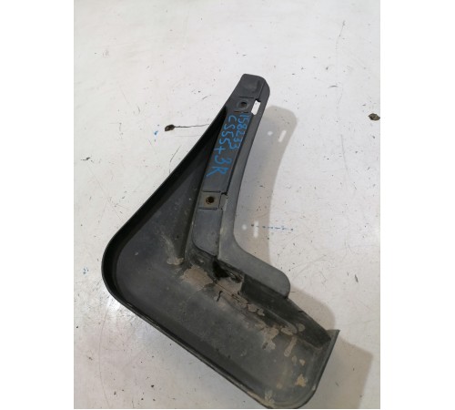 Брызговик задний правый