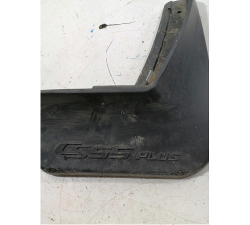 Брызговик задний правый