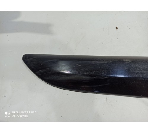 Накладка (молдиниг) двери правая