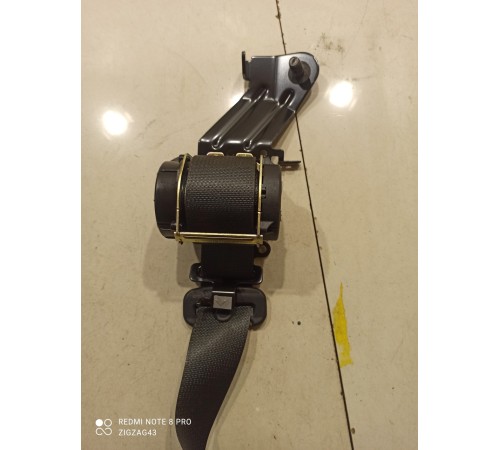 Ремень безопасности (задний левый)