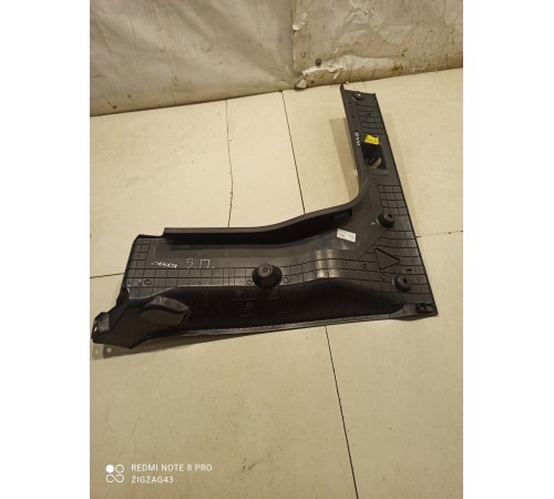 Обшивка багажника(правая)