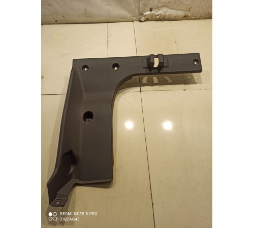 Обшивка багажника(правая)