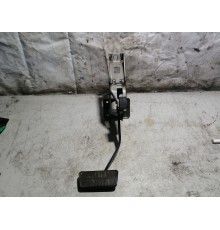 Педаль тормоза