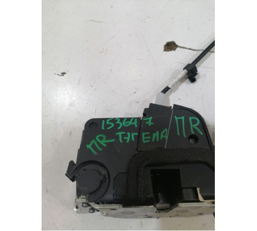 Замок двери пердний правый