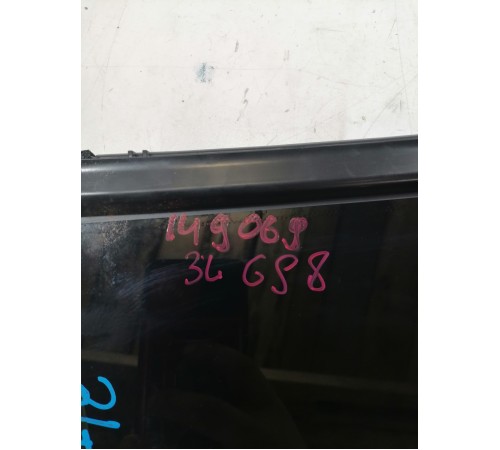 Стекло двери , форточка заднее левое