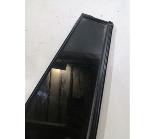 Стекло двери , форточка заднее левое