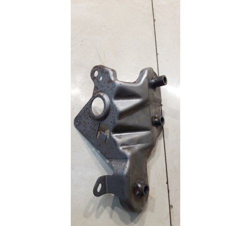 кронштейн кузова