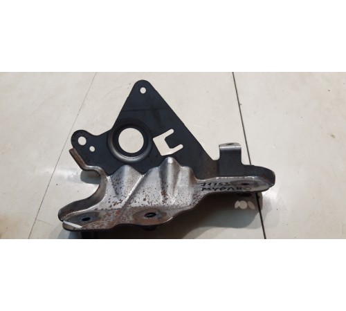 кронштейн кузова