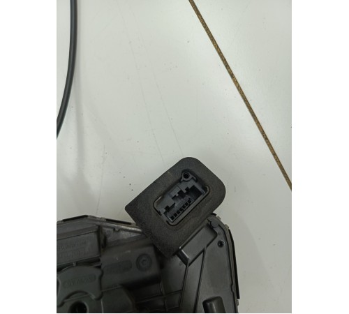 Замок двери задний правый