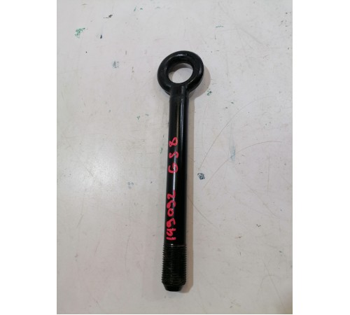 Крюк буксировочный