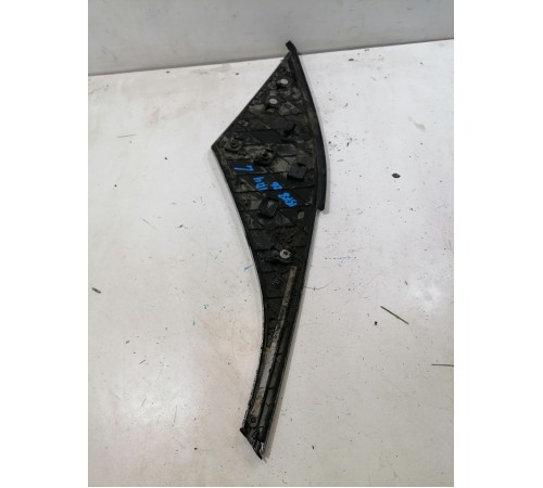 Накладка крыла левая
