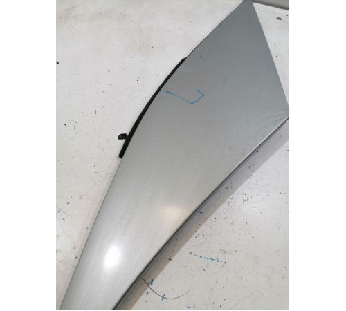 Накладка крыла левая