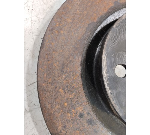 Тормозной диск передний левый