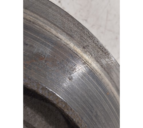 Тормозной диск передний левый