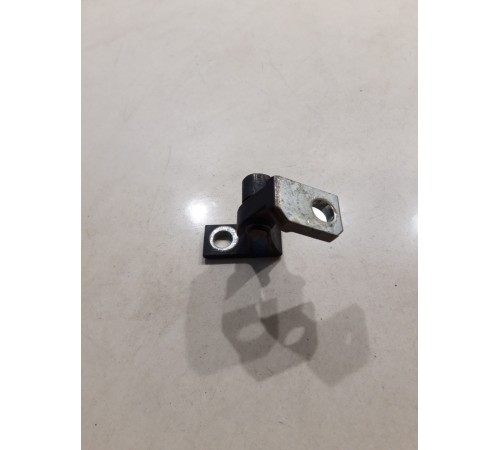 Петля двери(задняя правая верхняя)