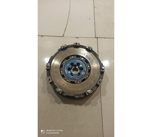 Маховик двигателя