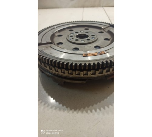 Маховик двигателя