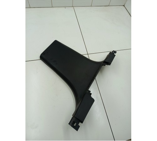 Обшивка центральной стойки правая нижняя