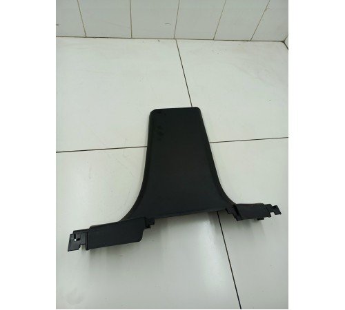 Обшивка центральной стойки правая нижняя