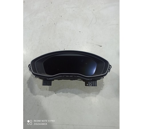 Панель приборов