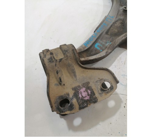 Рычаг подвески передний левый