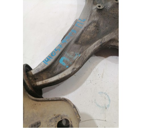 Рычаг подвески передний левый